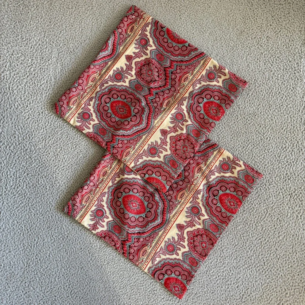 Pottery Barn Medallion Moroccan Pillow Covers Set 2 Red Cream Cotton Linen 18x18